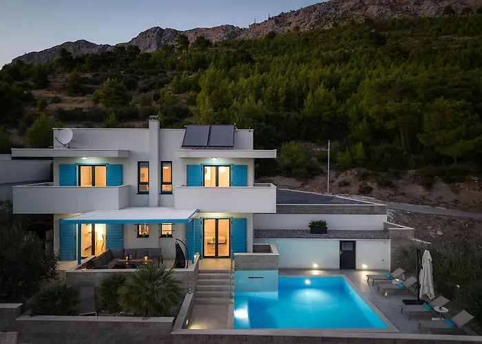 Villa Allegra With 32Msq Heated Pool, 300M Far From Sandy Beaches, Open Sea View