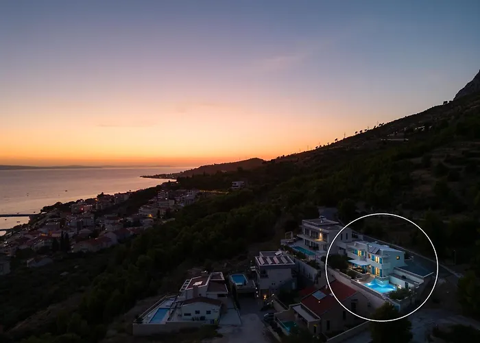 Villa Allegra With 32Msq Heated Pool, 300M Far From Sandy Beaches, Open Sea View