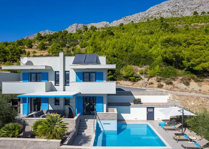 Villa Allegra With 32Msq Heated Pool, 300M Far From Sandy Beaches, Open Sea View