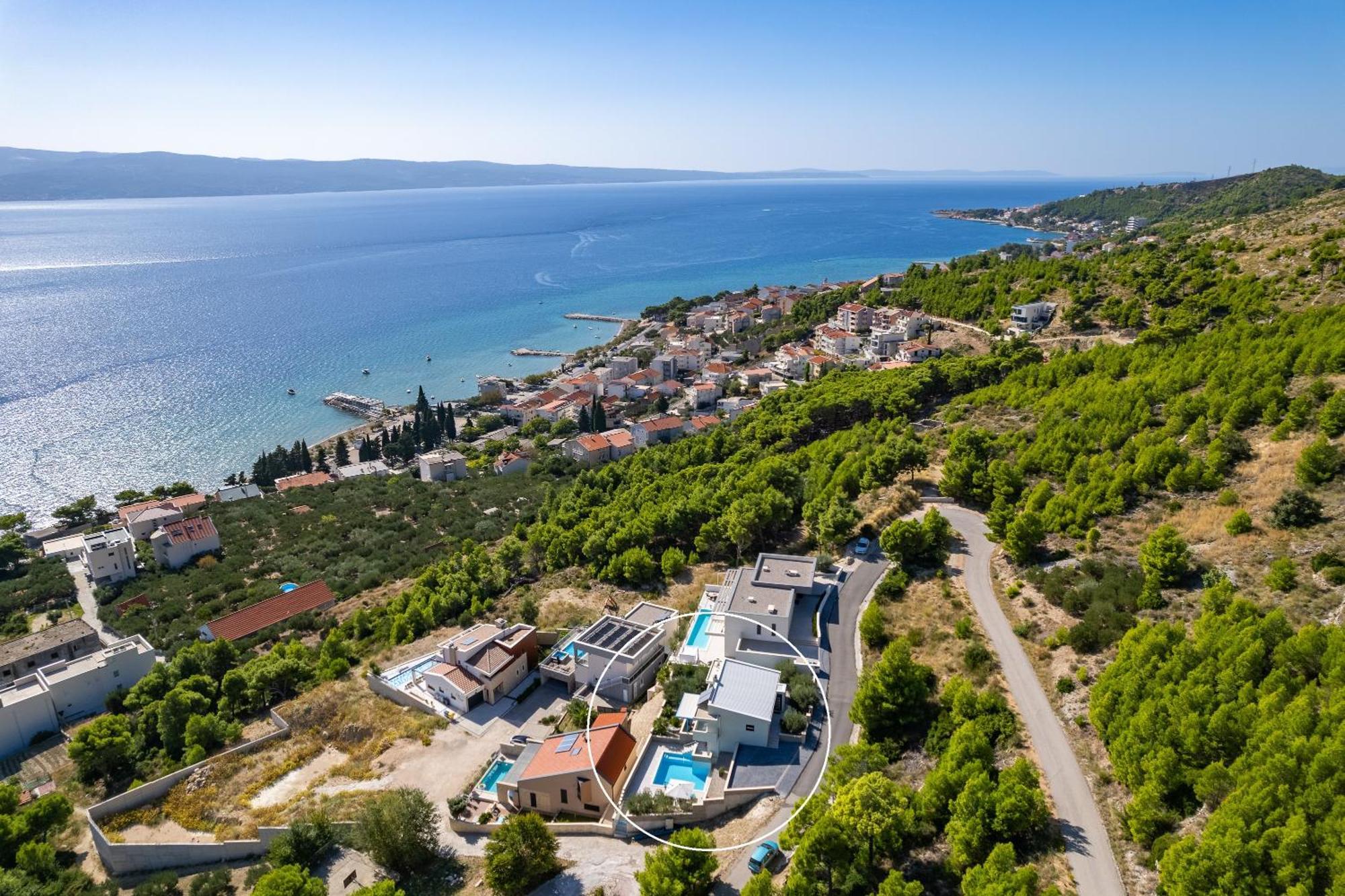 Villa Allegra With 32msq Heated Pool, 300m Far From Sandy Beaches, Open Sea View