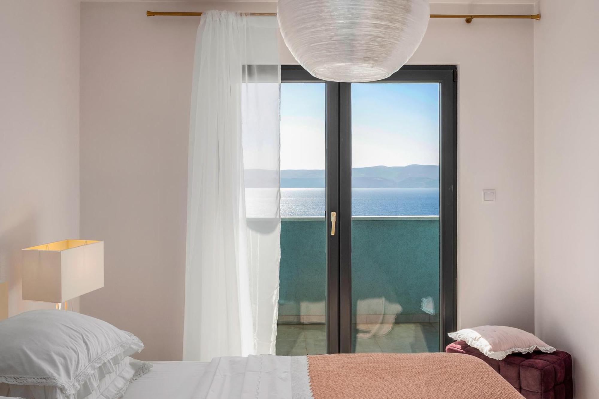 Allegra With 32msq Heated Pool, 300m Far From Sandy Beaches, Open Sea View *